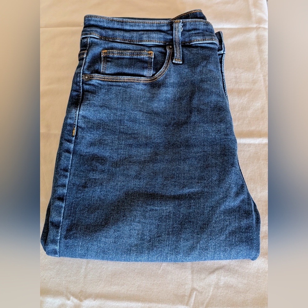 Universal Thread Light and Dark Blue Denim Jeans